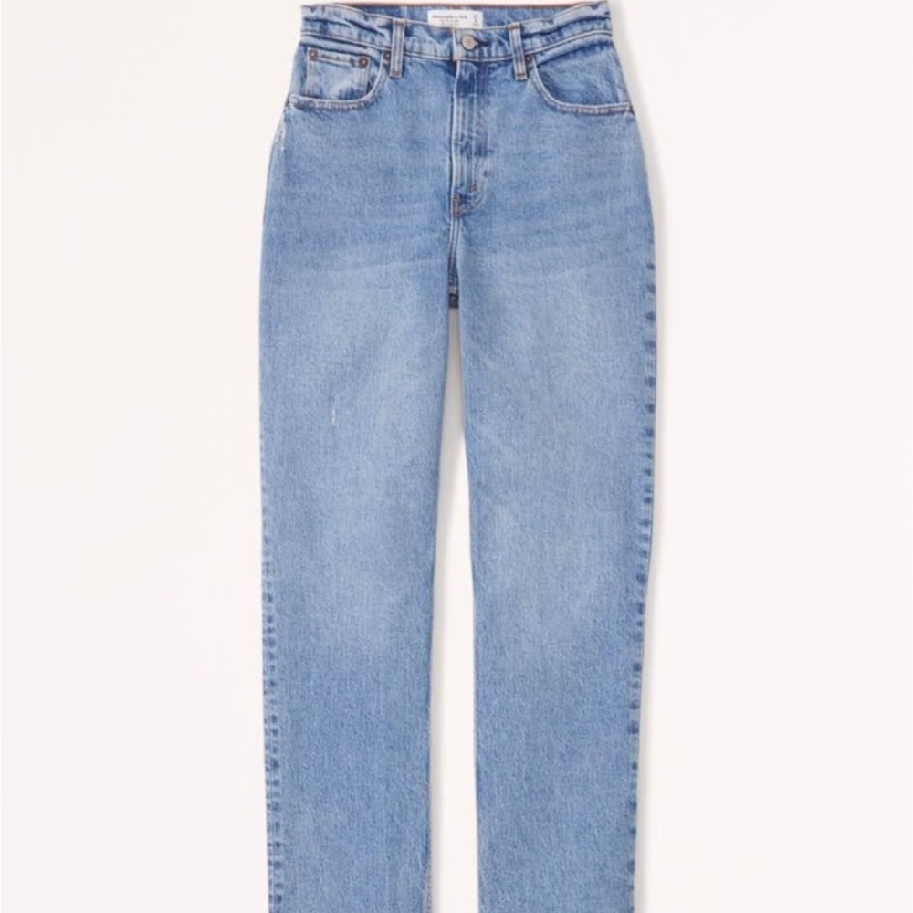 Abercrombie Ultra High Rise 90’s Straight Leg Jeans